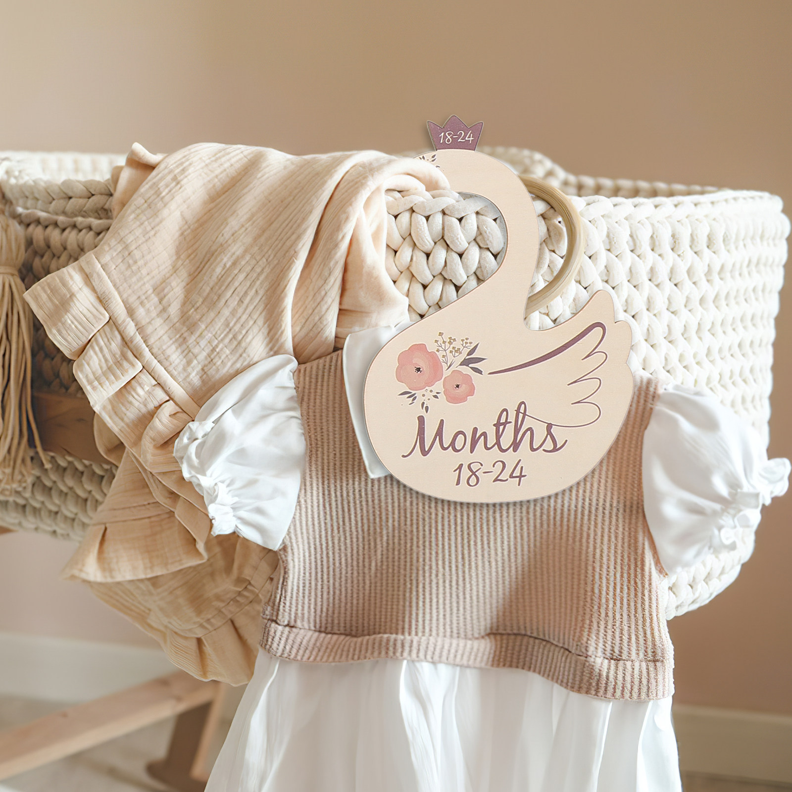 7 шт. деревянных разделителей  – обзор и цена Baby Clothing Hanger Dividers